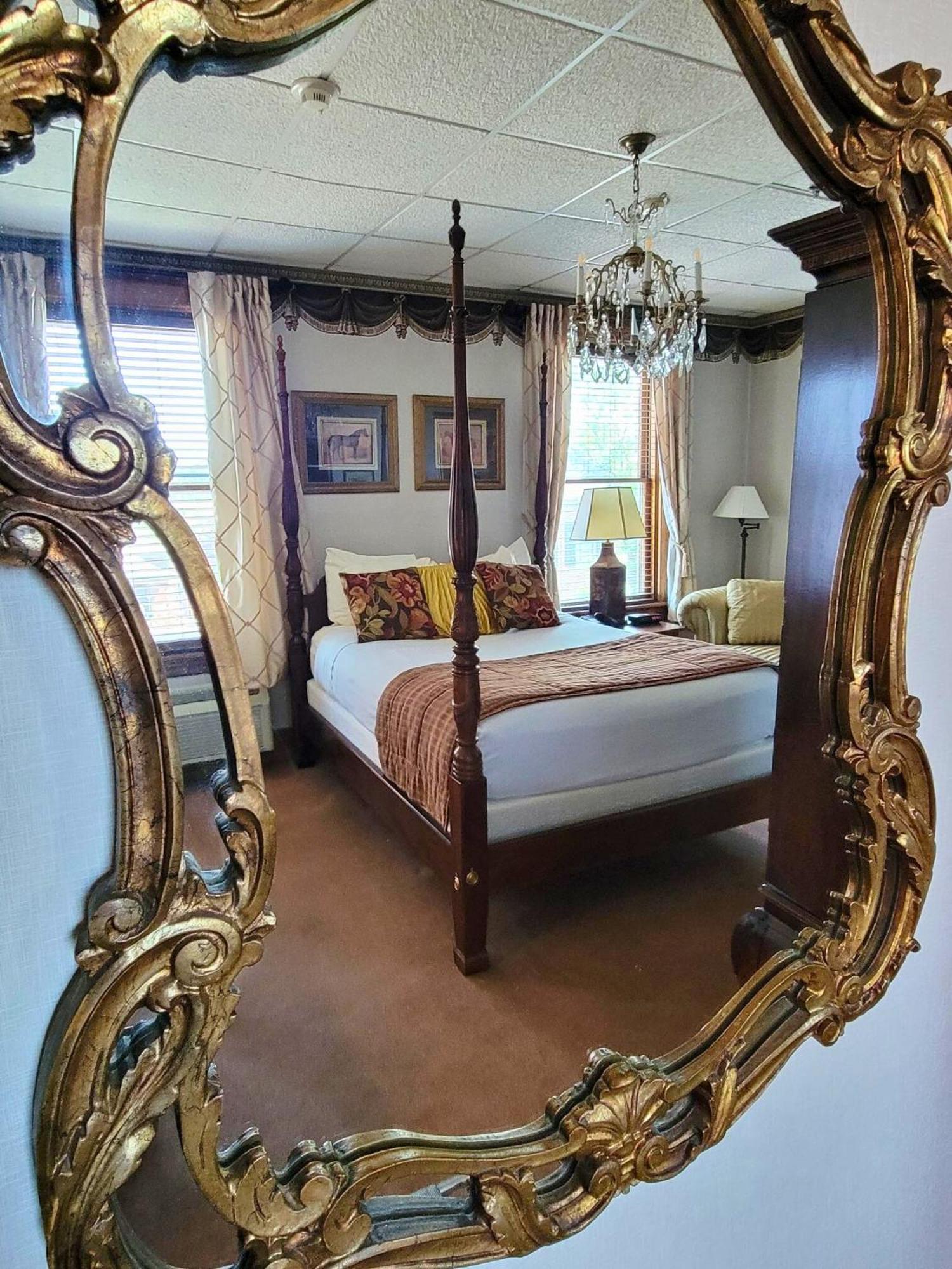 Altland House & Inn Abbottstown