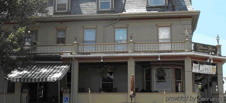 Inn Altland House &