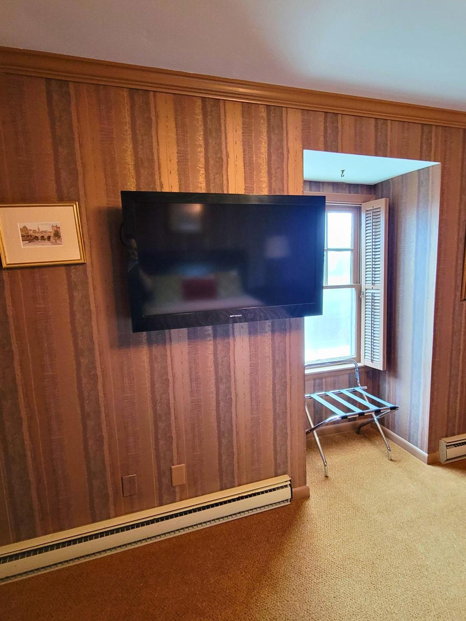 Altland House &